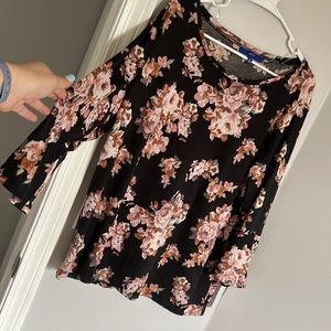 Apt. 9 XL floral top